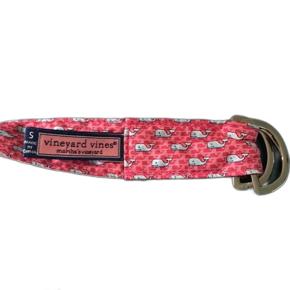 Preppy Vineyard vines belt- nautical whale fun! SIze S